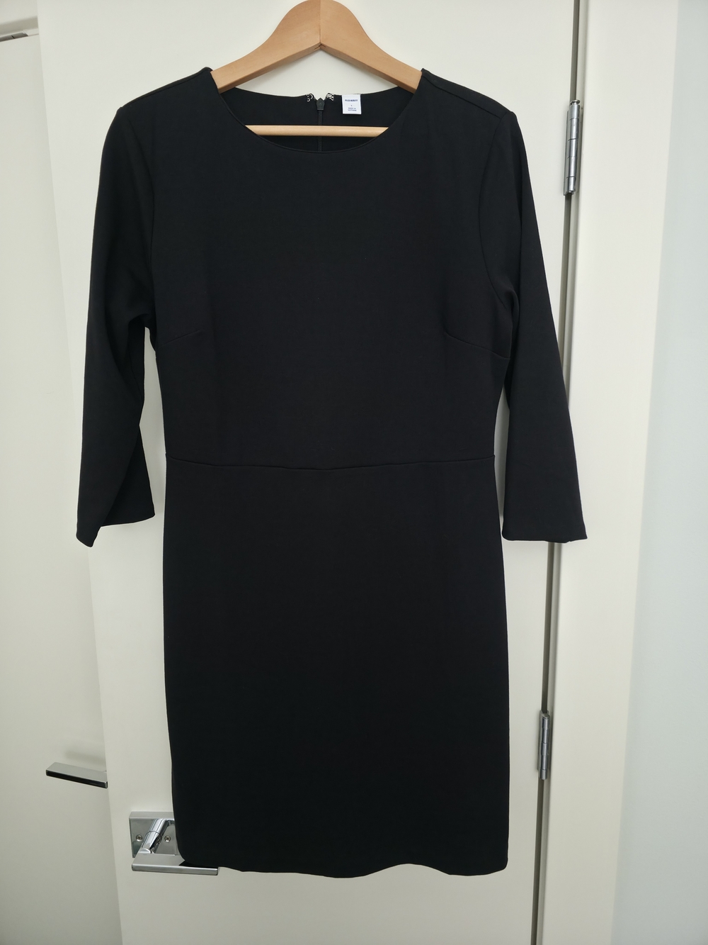 Old Navy Short Black 3/4 Sleeve Sheath Dress